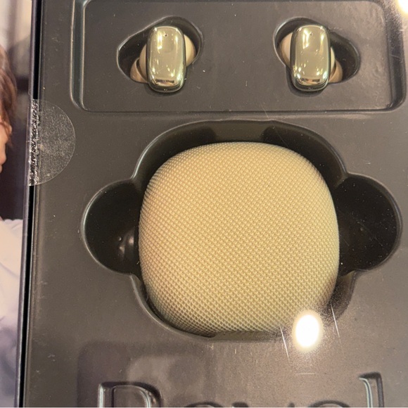 🆕 Noise-Isolating True Wireless Earbuds – Gold Bluetooth Earphones - Picture 11 of 16